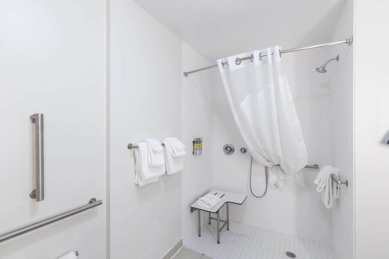 Holiday Inn Express & Suites Columbia Downtown The Vista By Ihg מראה חיצוני תמונה